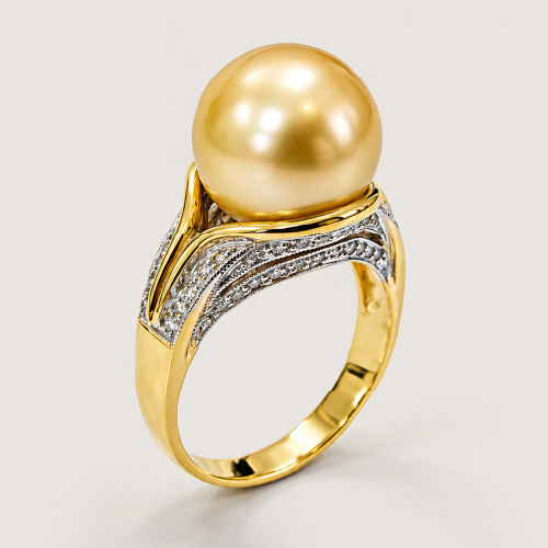 18K Yellow Gold Diamond & Pearl Ring 2 Tone