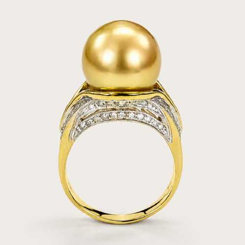 18K Yellow Gold Diamond & Pearl Ring 2 Tone