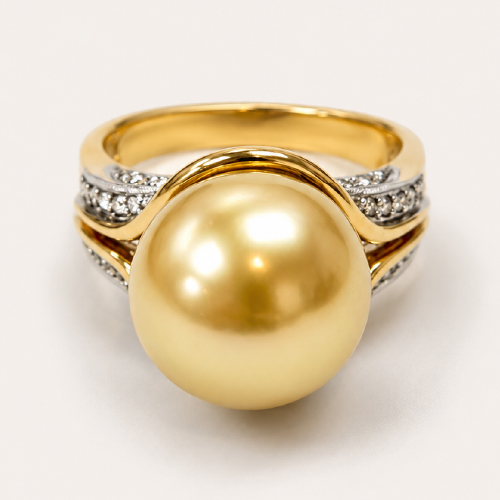 18K Yellow Gold Diamond & Pearl Ring 2 Tone