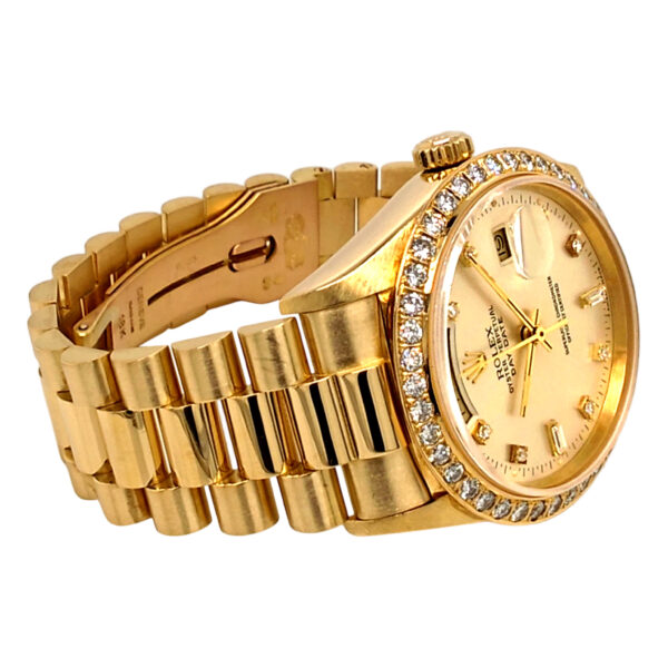 18K Yellow Gold Rolex Day-Date Diamond 18038