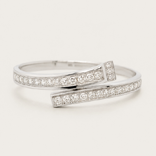 18K White Gold Diamond Bangle
