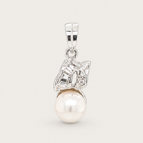 Diamond & Pearl Pendant