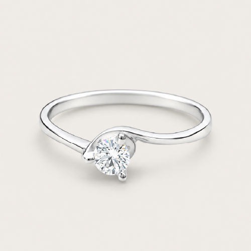 18K White Gold Diamond Ring