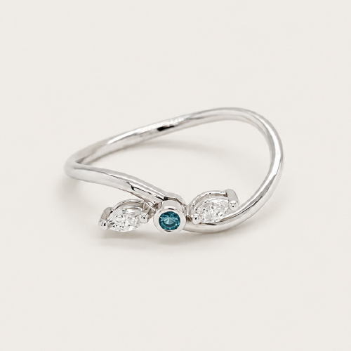 Dainty Petals Ring