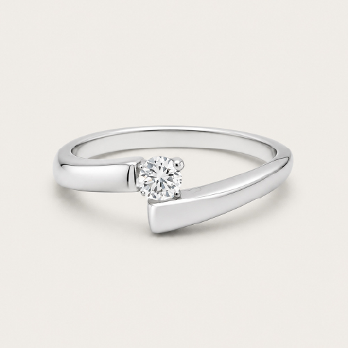 18K White Gold Diamond Ring