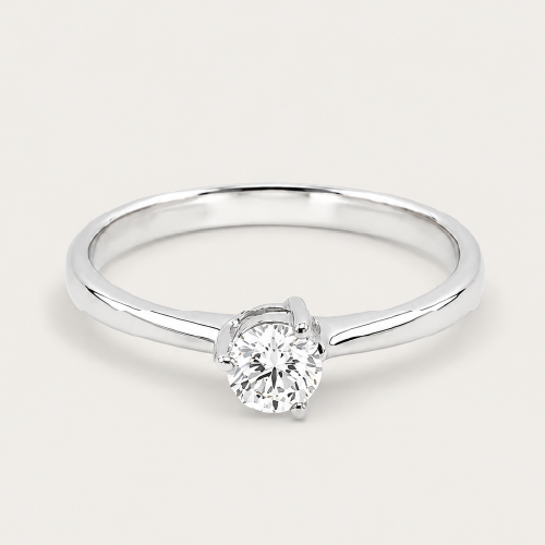 18K White Gold Diamond Ring