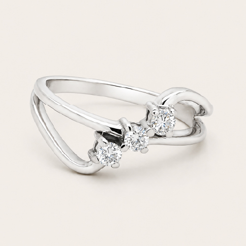 18K White Gold Diamond Ring
