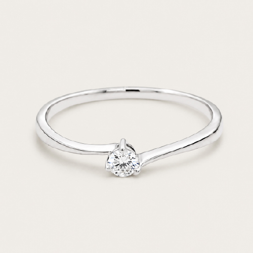 18K White Gold Diamond Ring
