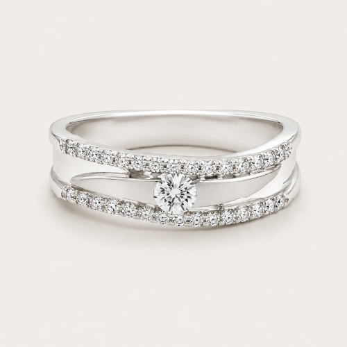 18K White Gold Diamond Ring