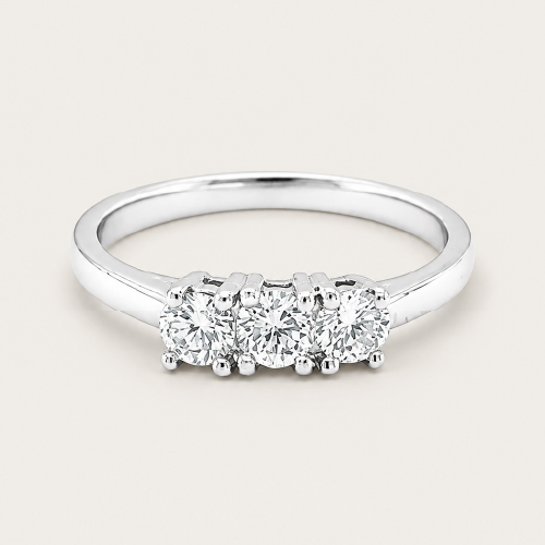 18K White Gold Diamond Ring