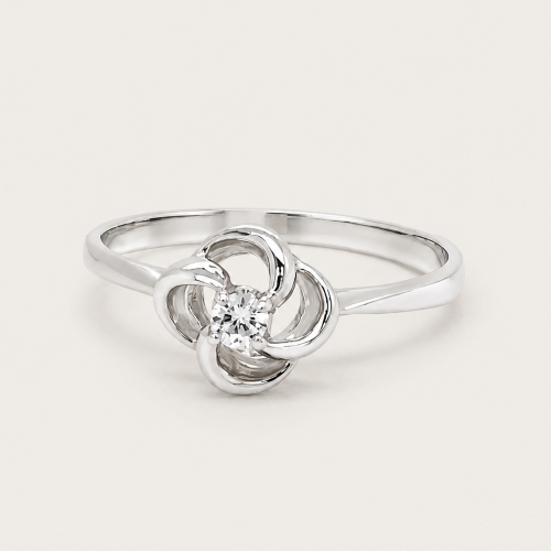 18K White Gold Diamond Ring