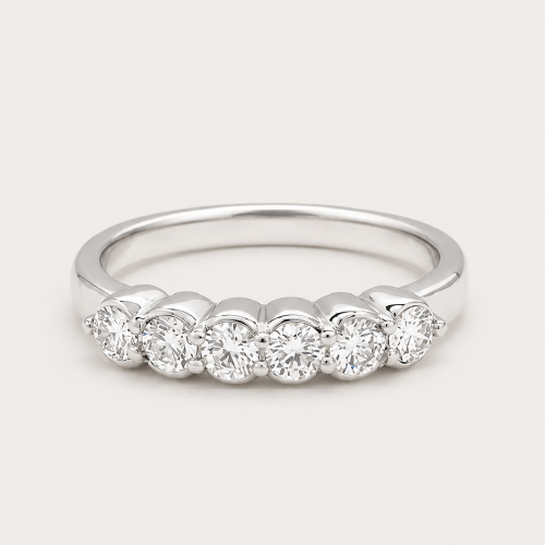 18K White Gold Diamond Ring