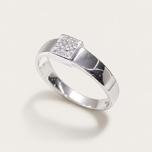 Square Motif Diamond Ring