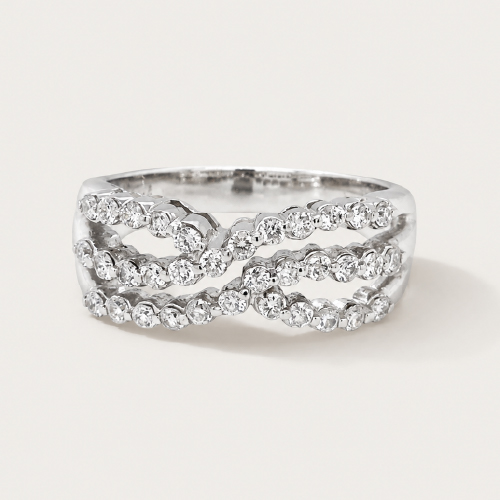 18K White Gold Diamond Ring