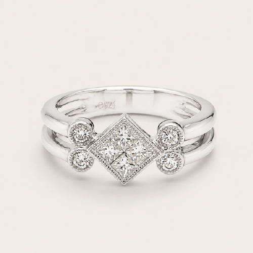 18K White Gold Diamond Ring