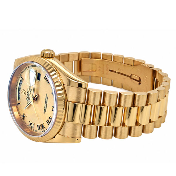 18K Yellow Gold Rolex Day-Date 118238